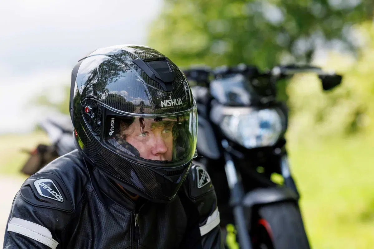 Louis Moto presenta il nuovo Carbon NRX-3 (5)