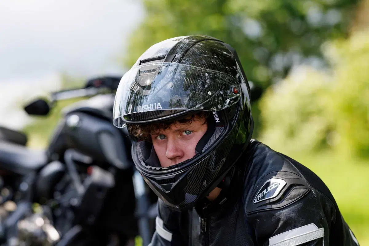 Louis Moto presenta il nuovo Carbon NRX-3 (6)