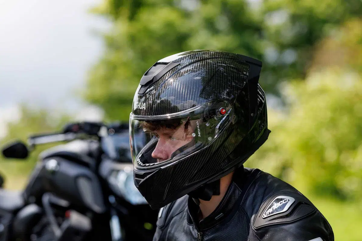 Louis Moto presenta il nuovo Carbon NRX-3 (8)