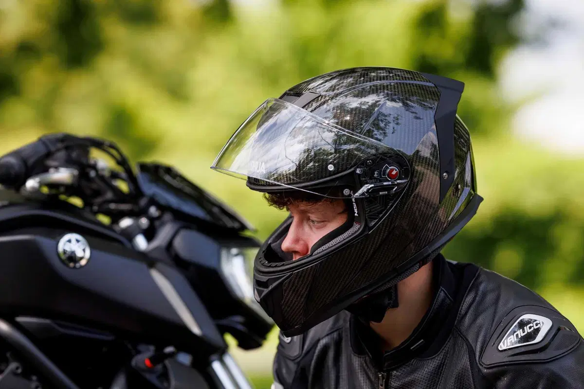 Louis Moto presenta il nuovo Carbon NRX-3 (7)
