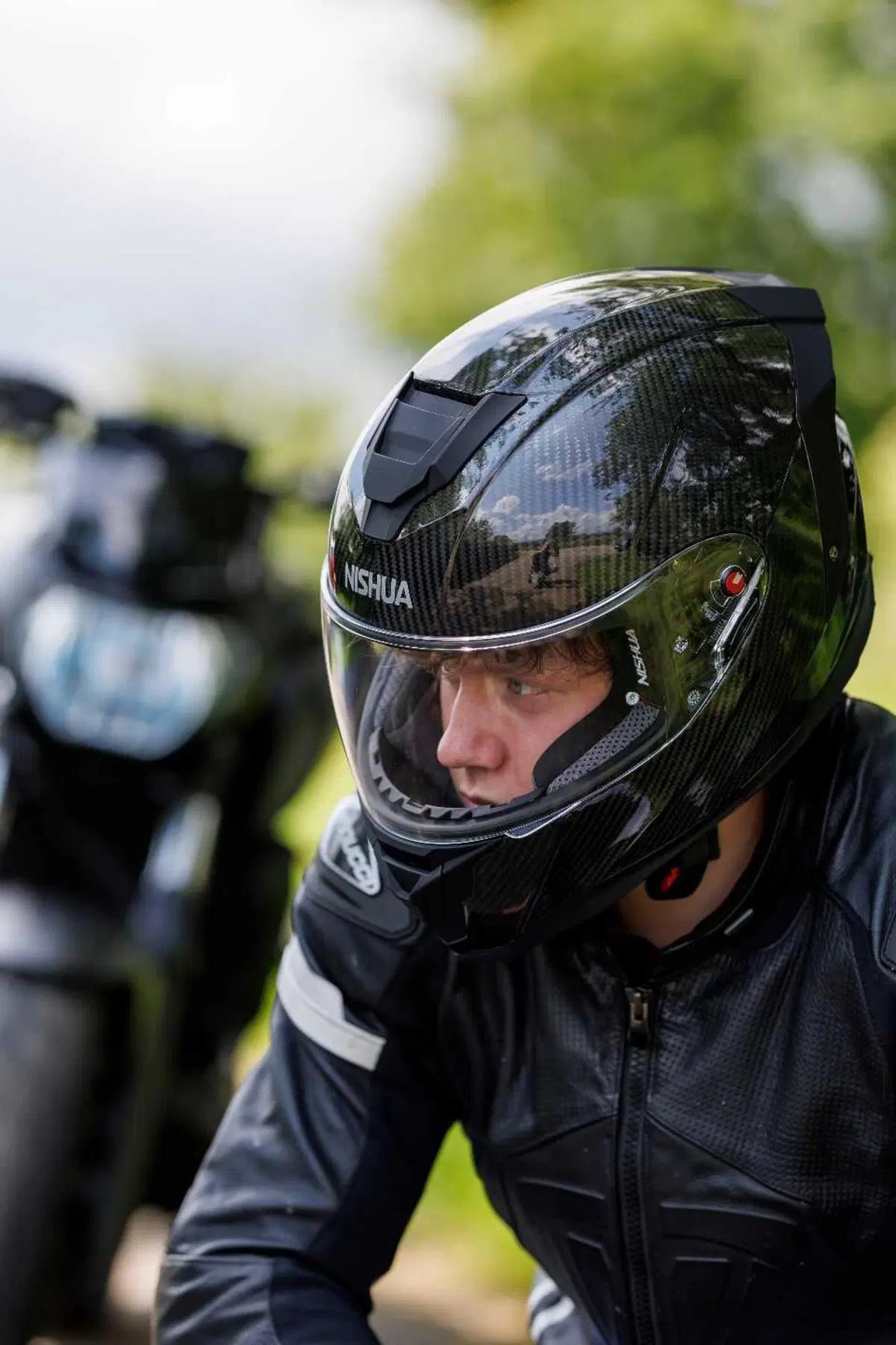 Louis Moto presenta il nuovo Carbon NRX-3 (15)