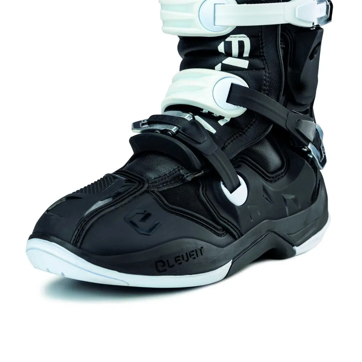 Eleveit presenta il nuovo X Legend EVO (5)