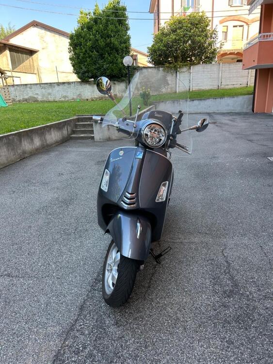 Vespa GTS 300 Hpe Touring (2019)