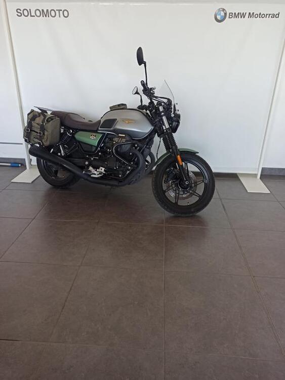 Moto Guzzi V7 Stone Centenario (2021 - 22)