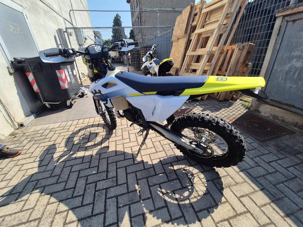 Husqvarna TE 250 (2024) (2)