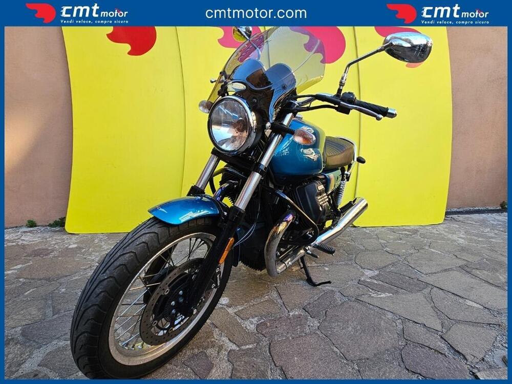 Moto Guzzi V7 III Special (2017 - 20) (2)