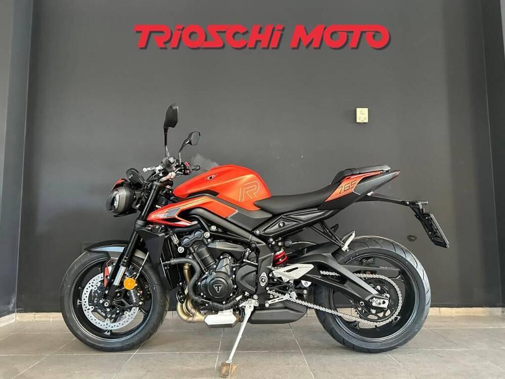 Triumph Street Triple 765 R (2023 - 24) (2)