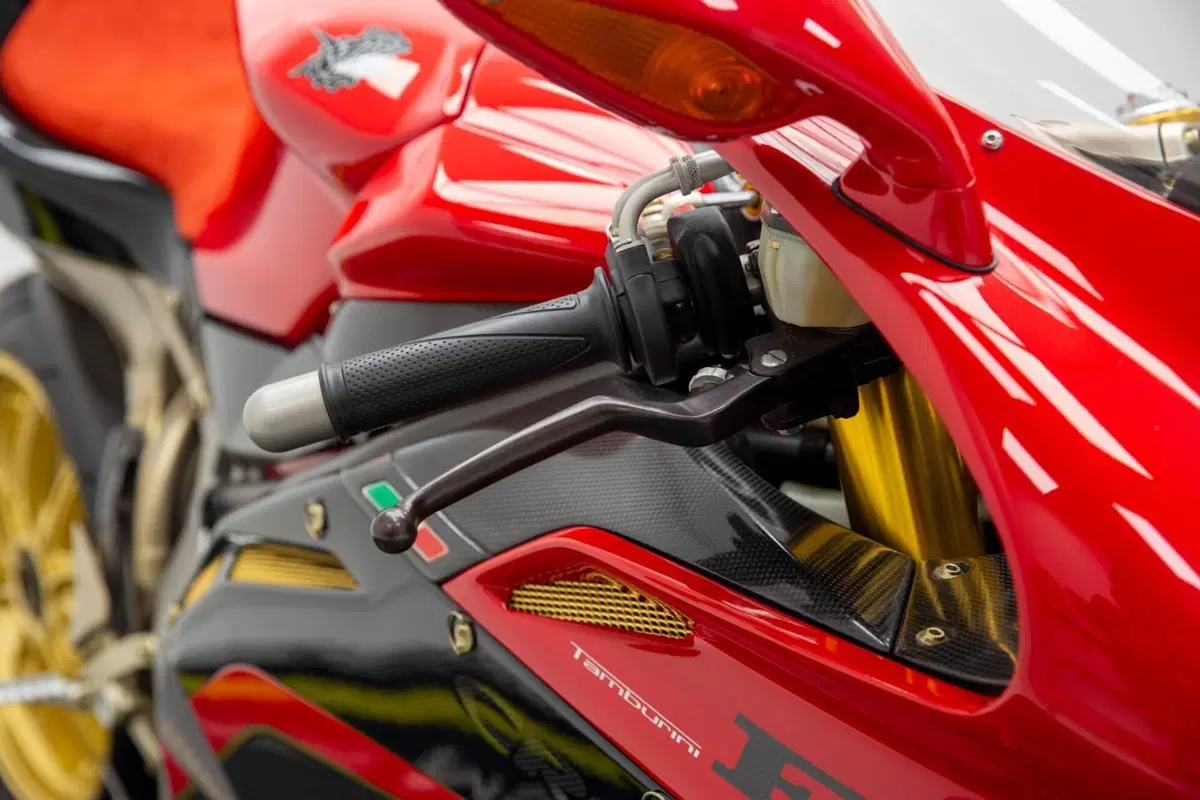 MV Agusta F4 1000 Tamburini (2004 - 06) (12)