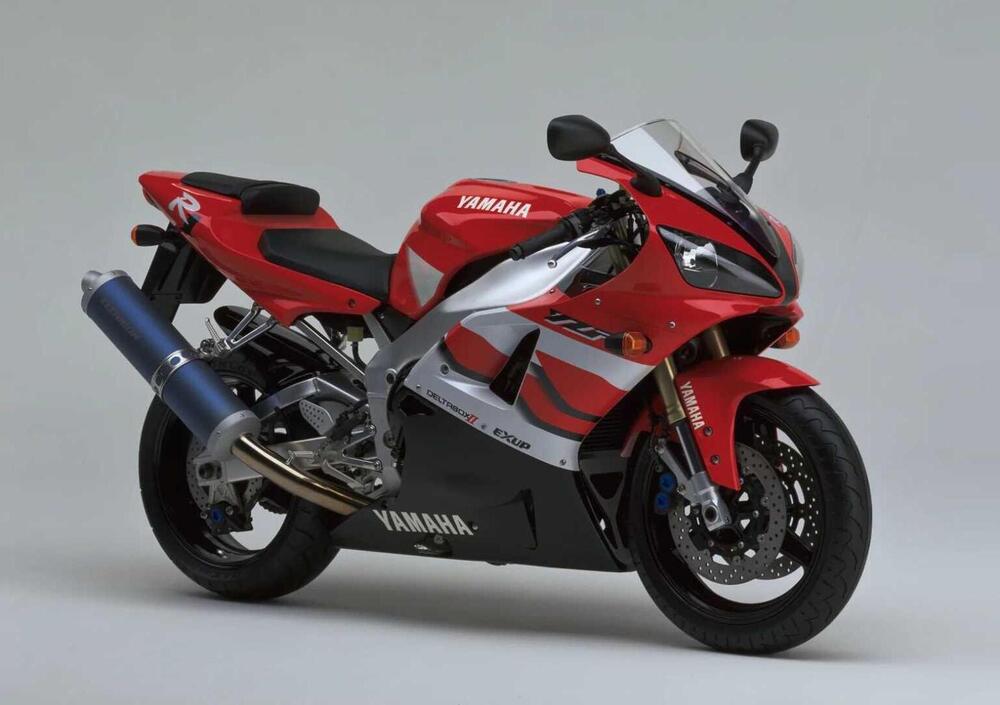 Yamaha YZF R1 (2000 - 01) (2)