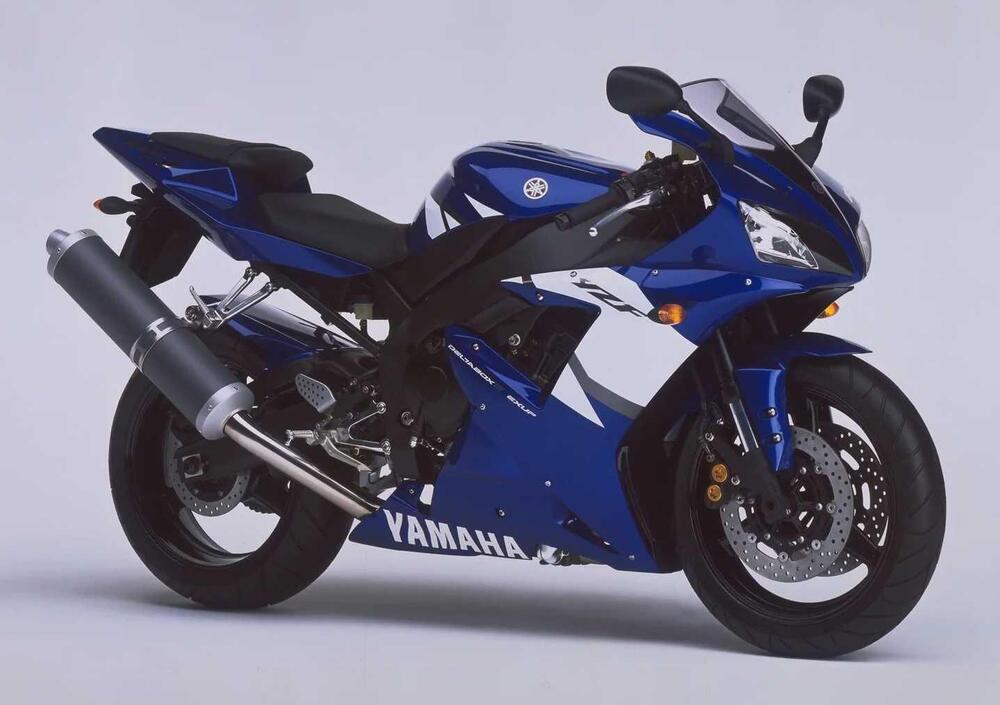 Yamaha YZF R1 (2002 - 03) (2)