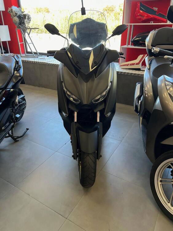 Yamaha X-Max 400 Tech Max (2020) (3)