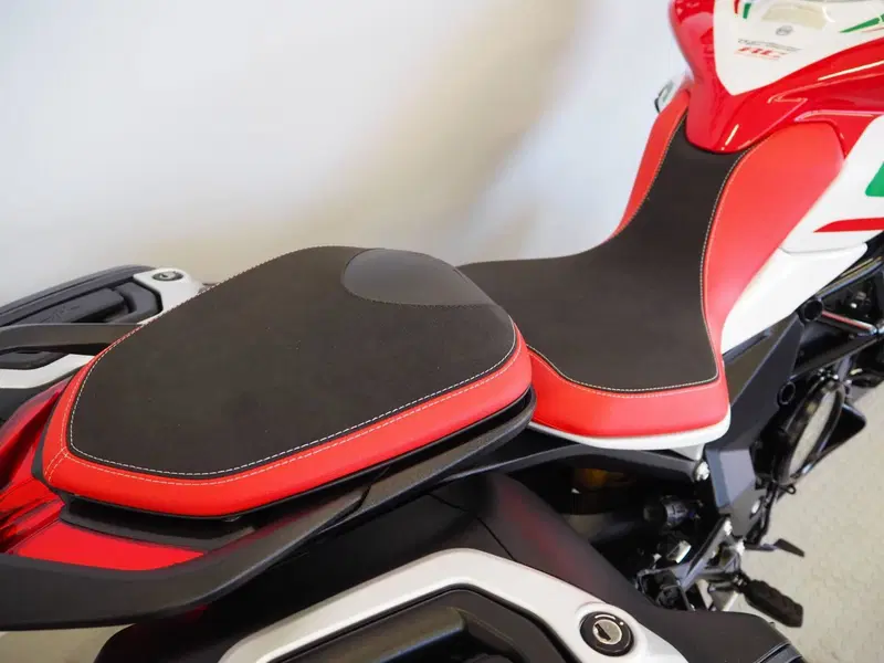 MV Agusta Turismo Veloce 800 RC SCS (2022 - 26) (7)