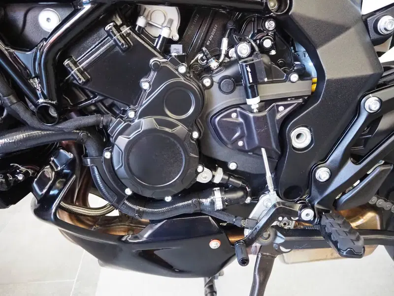 MV Agusta Turismo Veloce 800 RC SCS (2022 - 26) (8)