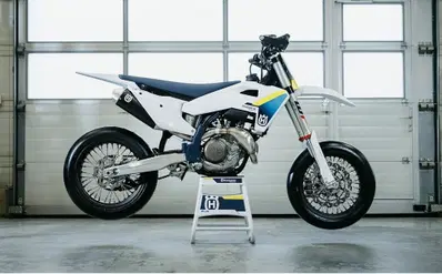 HUSQVARNA PRESENTA LA NUOVA FS 450 2025