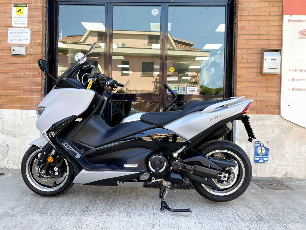 Yamaha T-Max 530 DX (2017 - 19) (5)