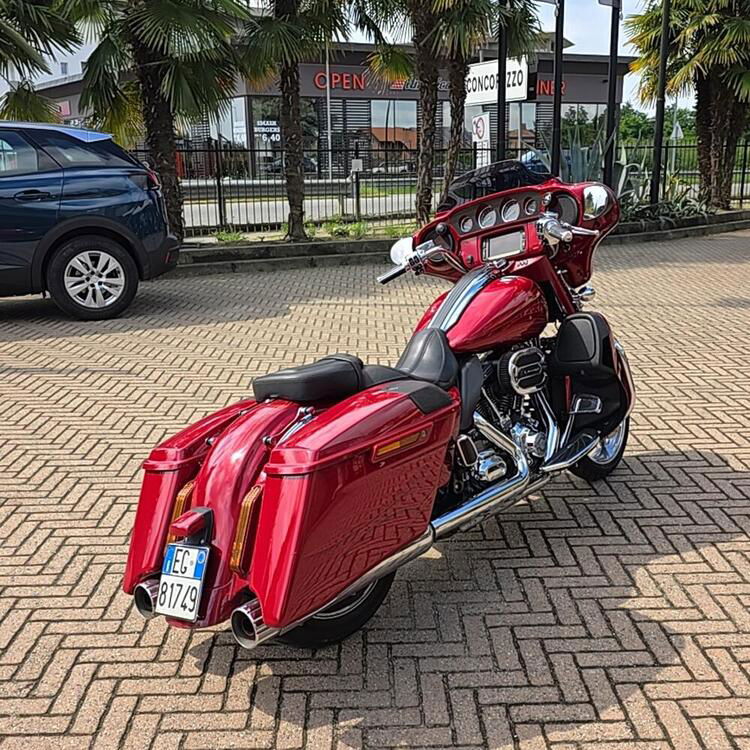 Harley-Davidson 110 Street Glide (2016) - FLHXSE (4)