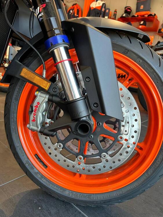 KTM 1290 Super Duke R Evo (2022 - 23) (4)