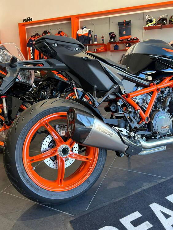 KTM 1290 Super Duke R Evo (2022 - 23) (5)