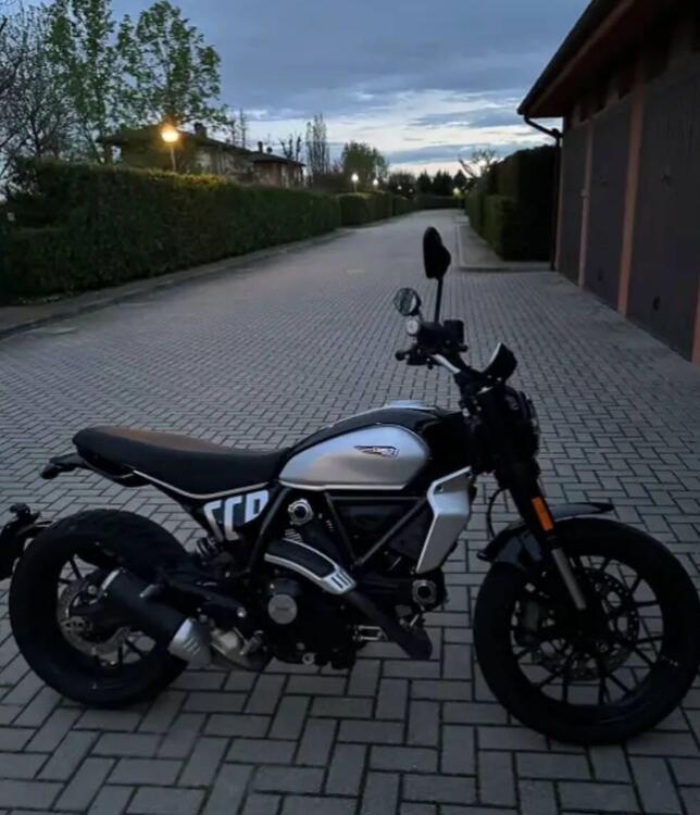 Ducati Scrambler 800 Icon (2023 - 24)