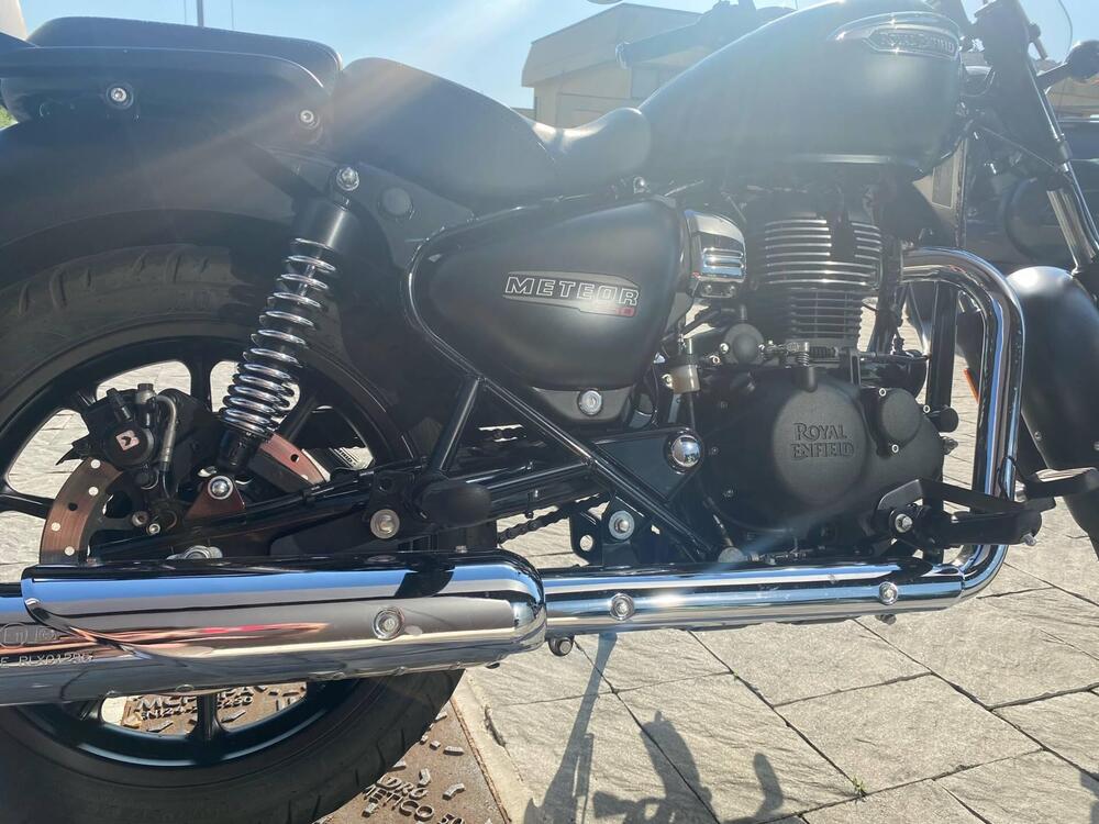 Royal Enfield Meteor 350 Stellar (2021 - 24) (4)