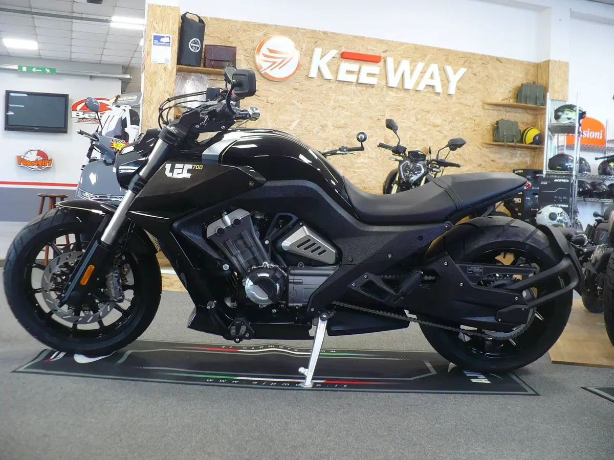 Benda Motorcycles LFC 700 (2024 - 26) (2)