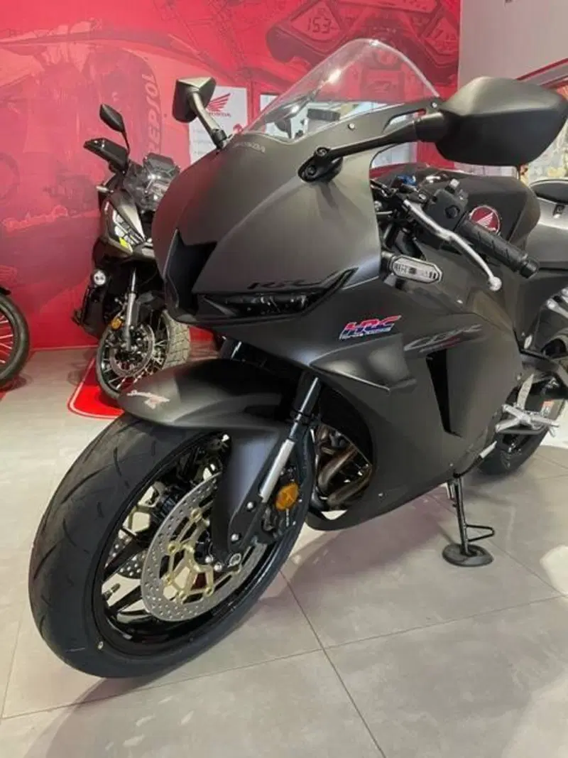 Honda CBR 600 RR (2024 - 26) (9)