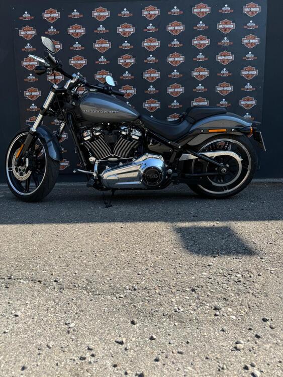 Harley-Davidson Breakout (2021 - 22)