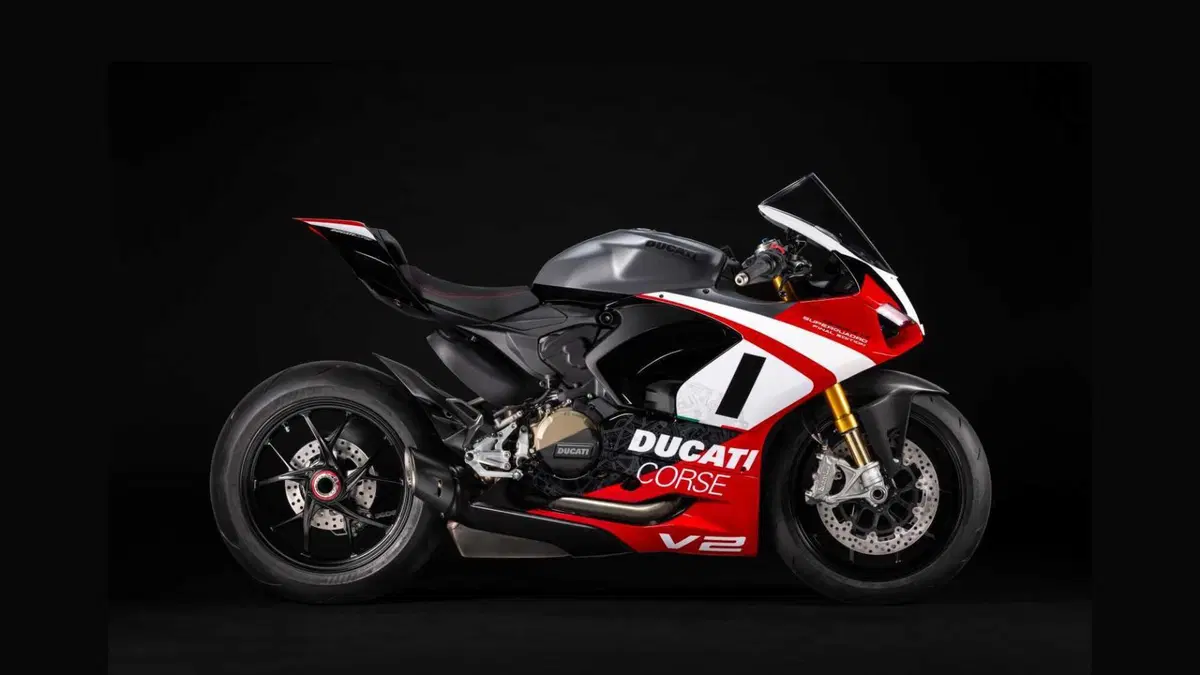 Ducati Panigale V2 Panigale V2 Superquadro Final Edition (2024) (2)