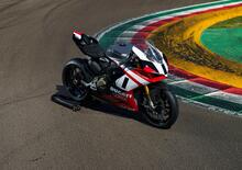 Ducati Panigale V2 Superquadro Final Edition, in Edizione limitata [VIDEO & GALLERY]