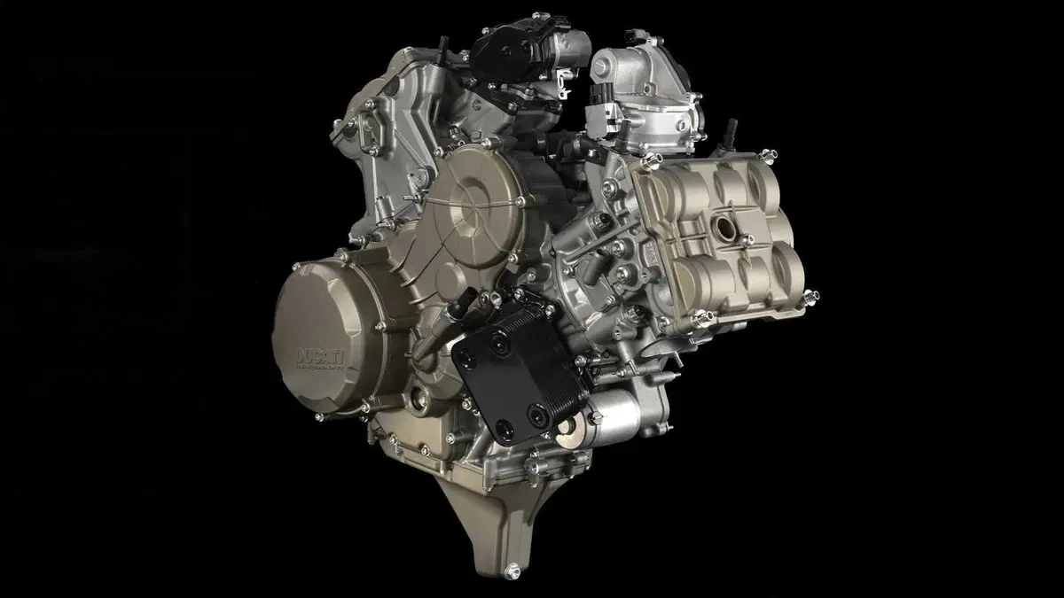 Ducati Panigale V2 Superquadro Final Edition, in Edizione limitata [VIDEO] (2)