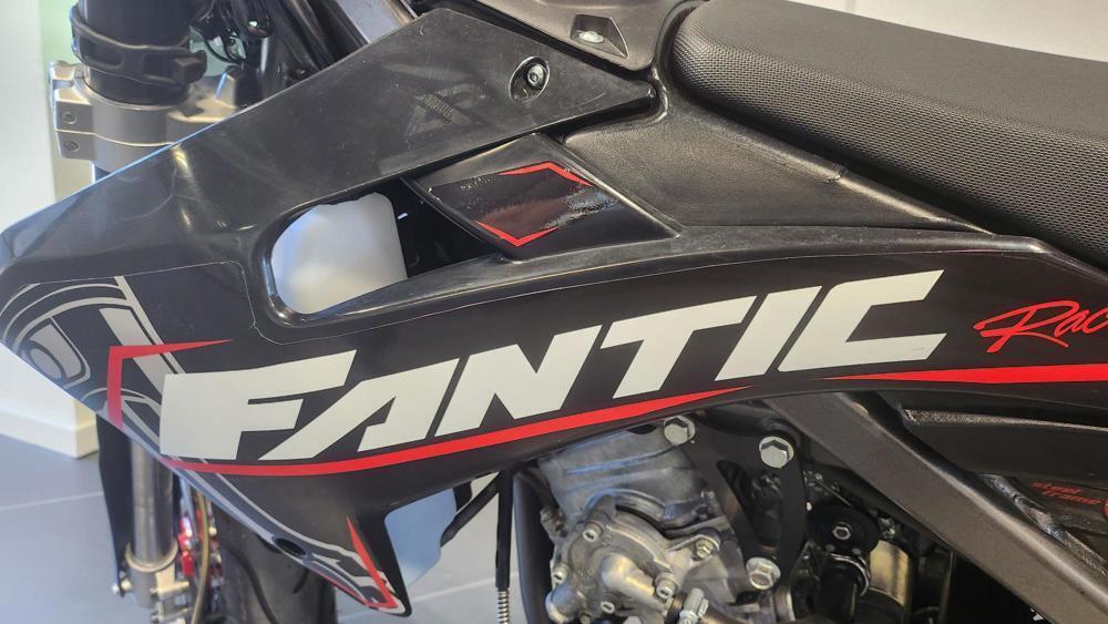 Fantic Motor Motard 125 Performance 4t (2020) (4)