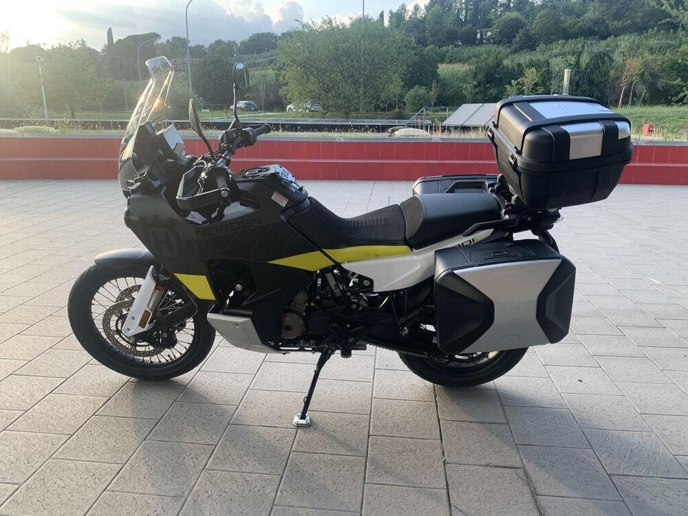 Husqvarna Norden 901 (2022 - 24) (2)