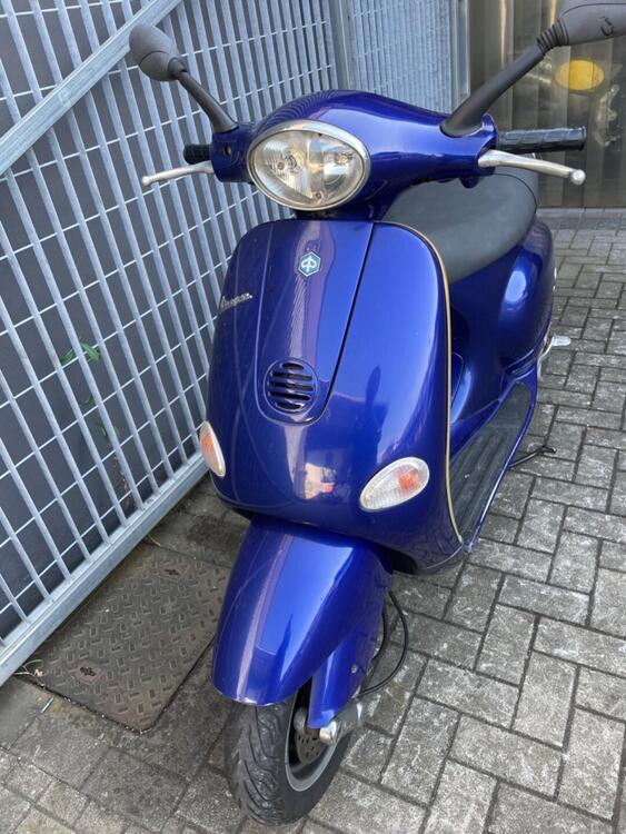 Vespa 125 ET4 (1996 - 01) (2)