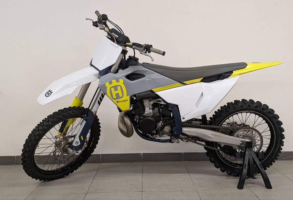 Husqvarna TC 250 (2024) (2)