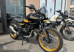 Royal Enfield Himalayan 450 (2024) usata