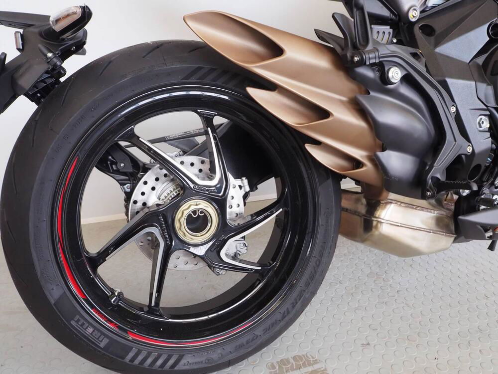 MV Agusta Brutale 800 RR (2021 - 24) (3)