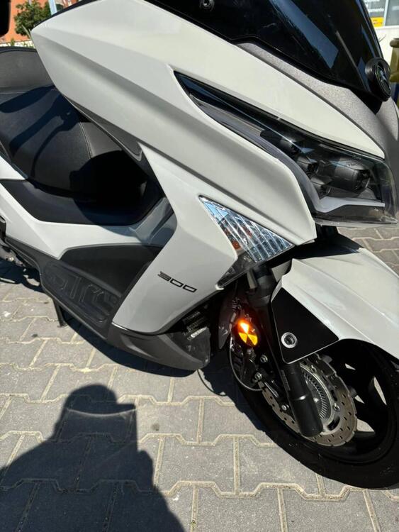 Kymco X-Town 300i (2021 - 24) (3)