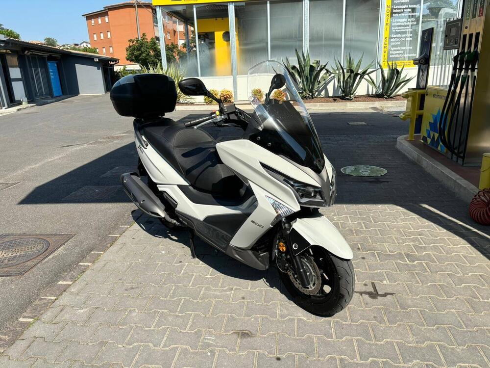 Kymco X-Town 300i (2021 - 24) (4)