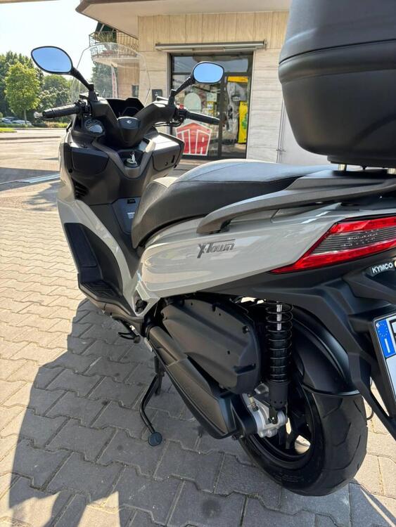 Kymco X-Town 300i (2021 - 24) (5)