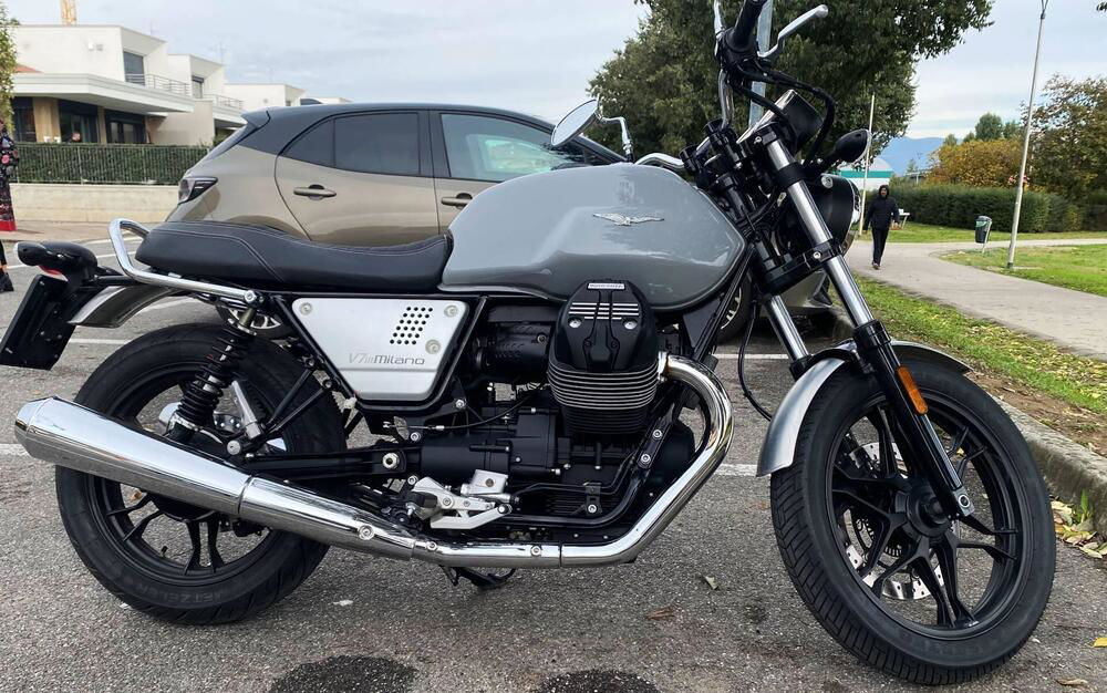 Moto Guzzi V7 III Milano (2018 - 20)