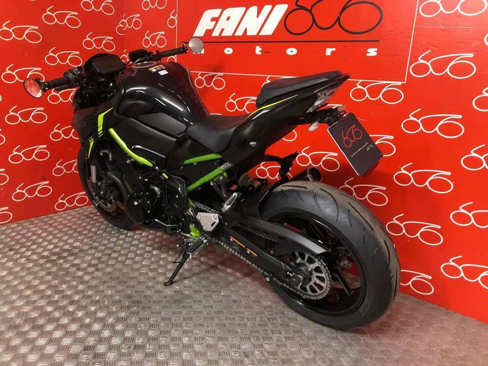 Kawasaki Z 900 (2021 - 24) (4)