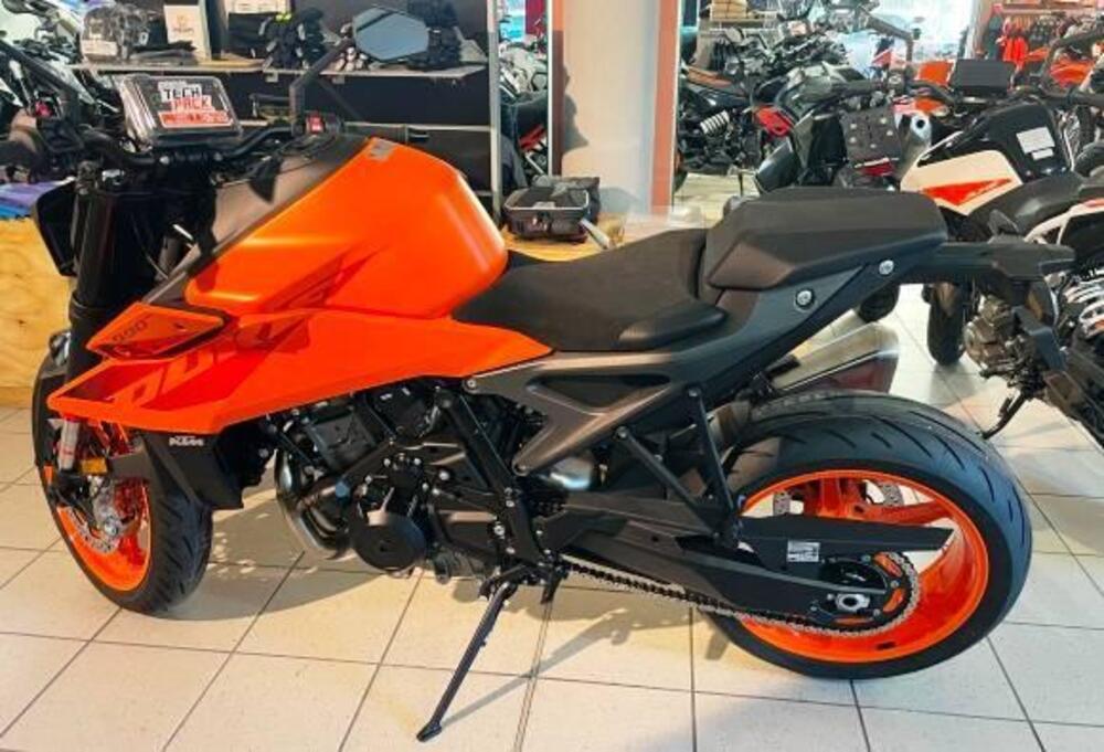 KTM 990 Duke (2024) (3)