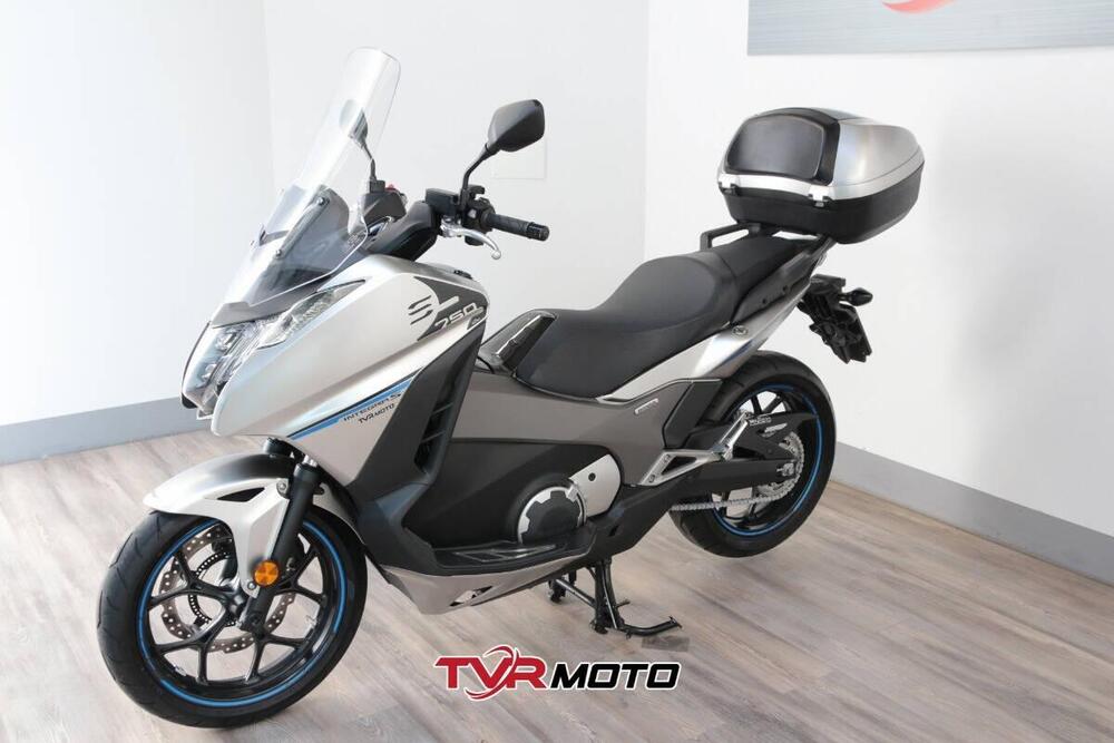 Honda Integra 750 DCT Sport (2017) (5)