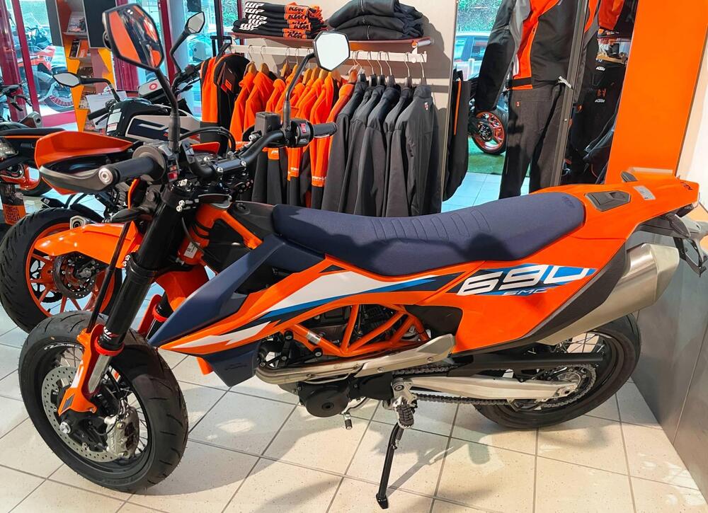 KTM 690 SMC R (2023 - 24)