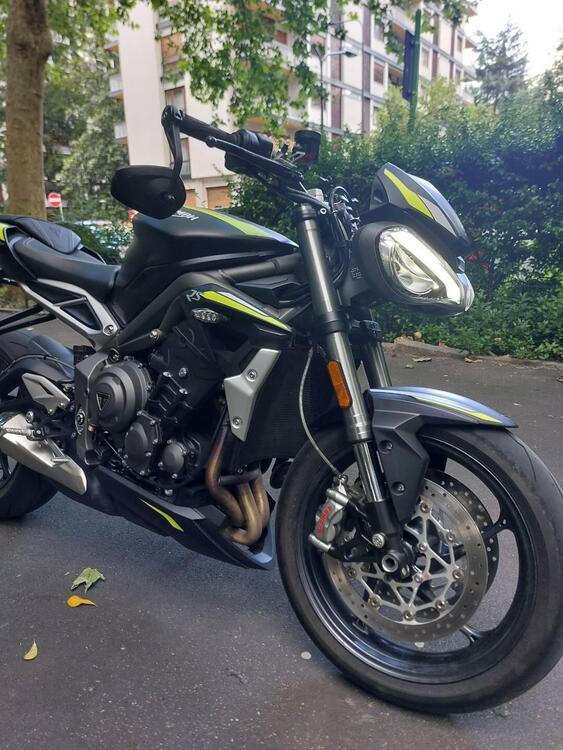 Triumph Street Triple RS (2020 - 22) (4)