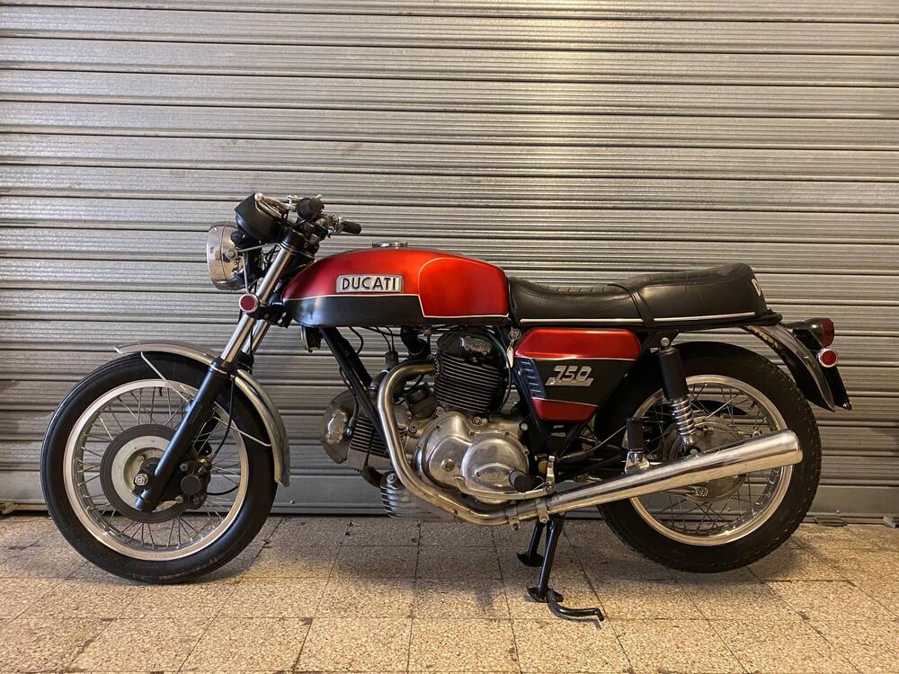 Ducati GT 750 