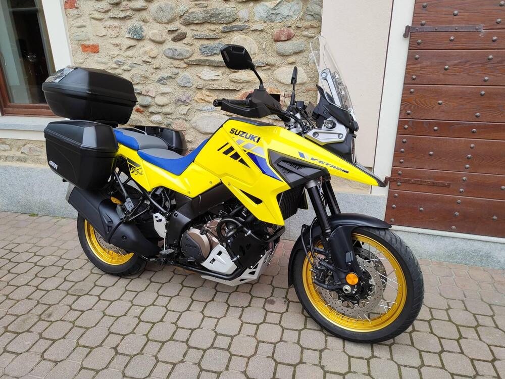 Suzuki V-Strom 1050XT (2020 - 23) (2)