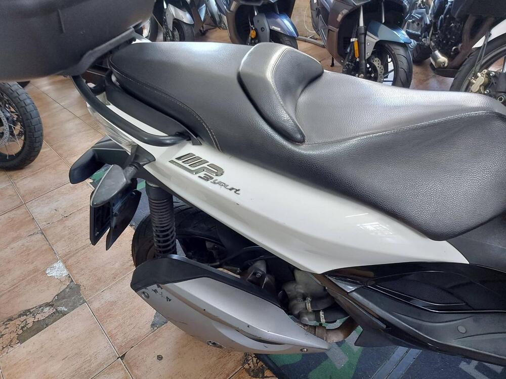 Piaggio MP3 300 Sport LT (2013) (2)