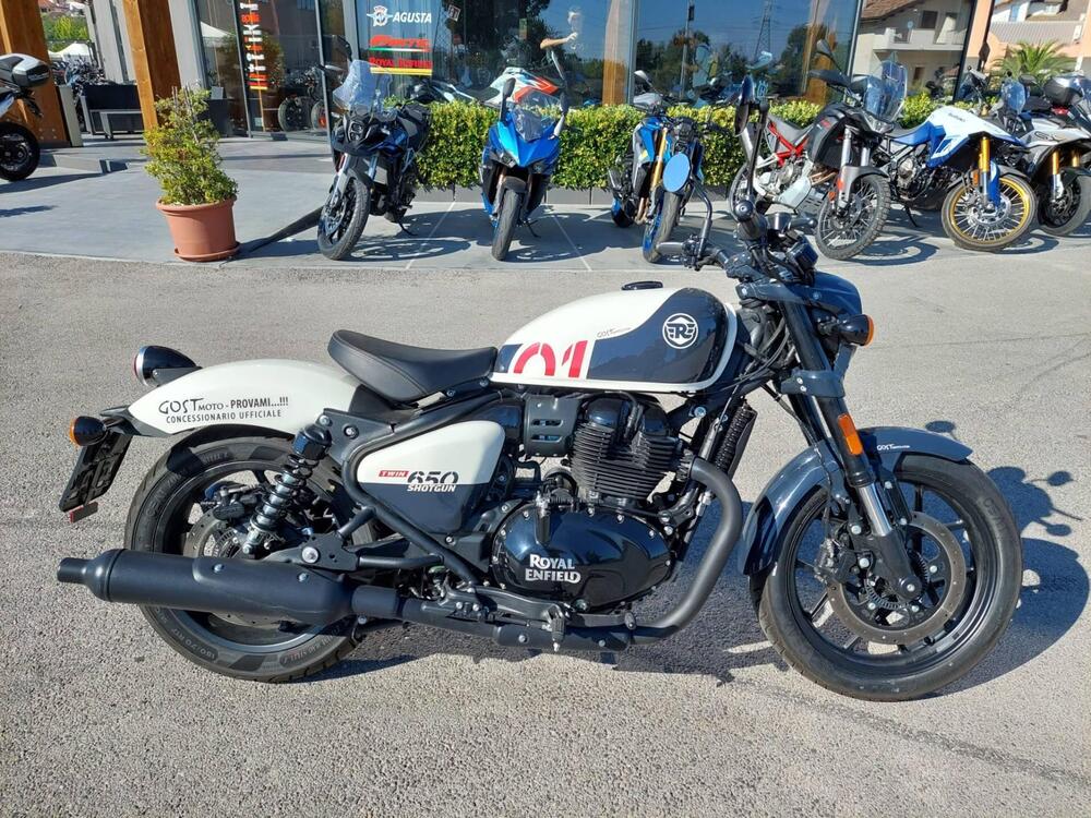 Royal Enfield Shotgun 650 (2024) (2)