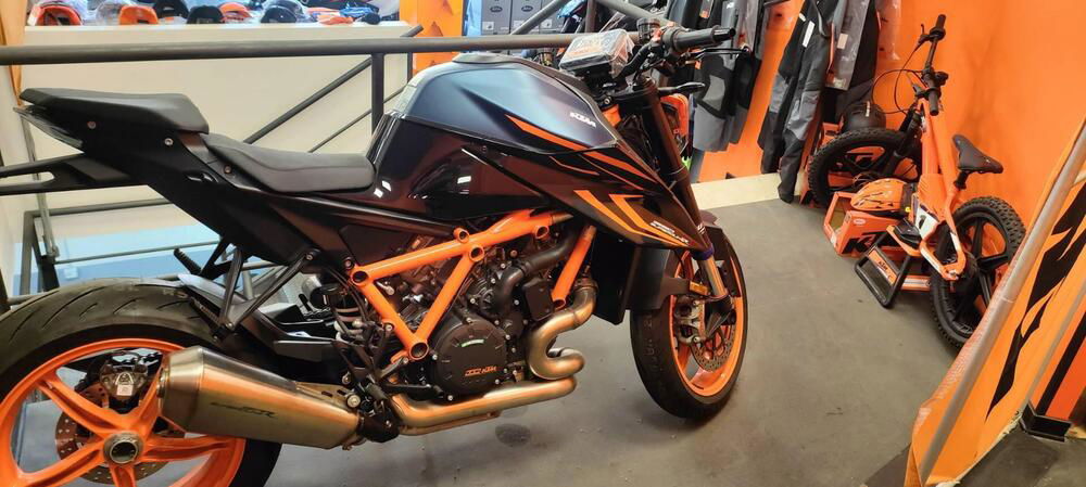 KTM 1290 Super Duke R Evo (2022 - 23)